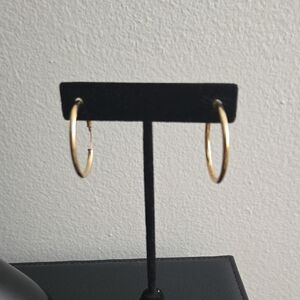 Elegant Gold Hoop Earrings